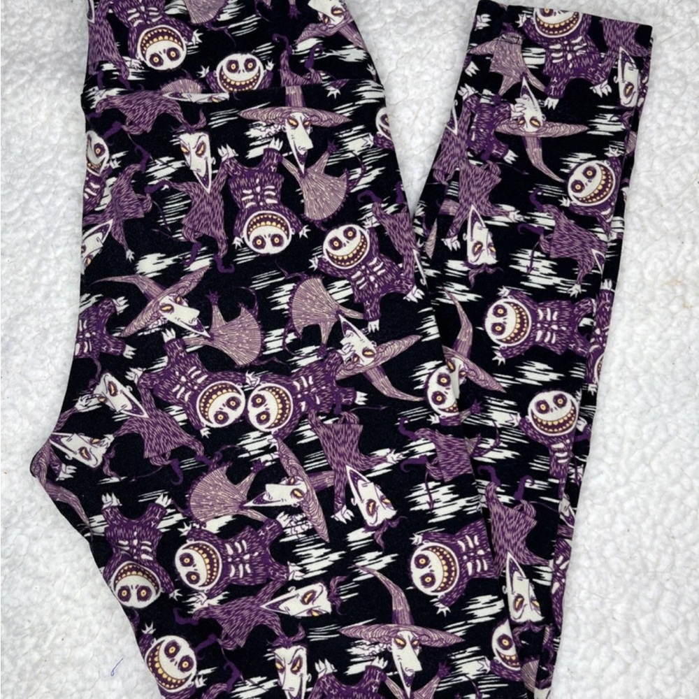 LuLaRoe Purple and Black Graphic Leggings